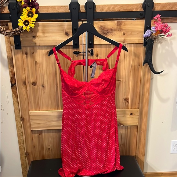 Victoria's Secret Red Polka Dot Lace Chemise - Picture 1 of 10